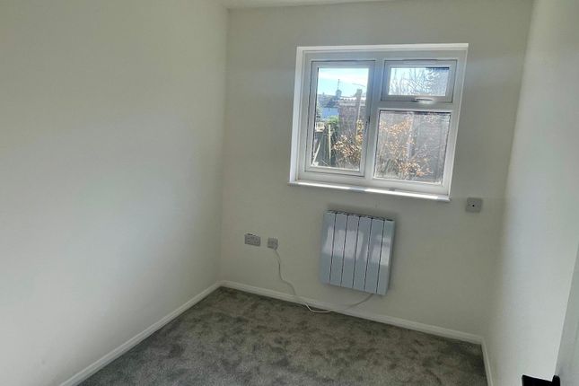 8, Roman Drive, Peterborough photo 5