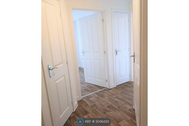 Clos Y Rheilffordd, Barry photo 4