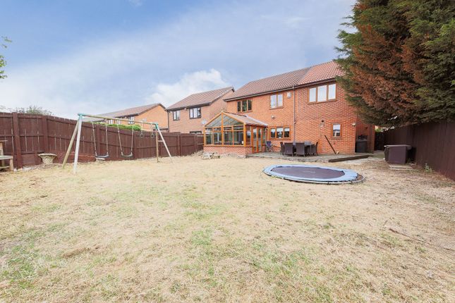 38 Greenhaugh, Newcastle Upon Tyne photo 4