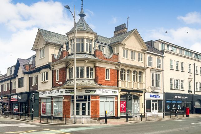 Retail premises to let in Ferensway, Hull, East Yorkshire