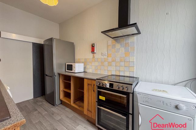 Flat 4, 35, Peel Road, Isle Of Man photo 3