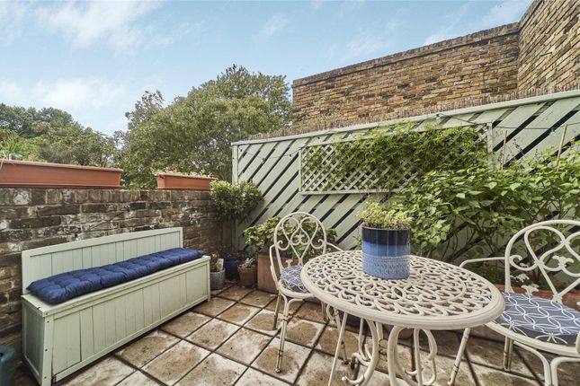 Flat 11, Haltone House, 78, Union Road, London photo 4