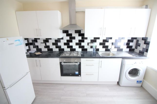 Property to rent in Lillian Avenue, London
