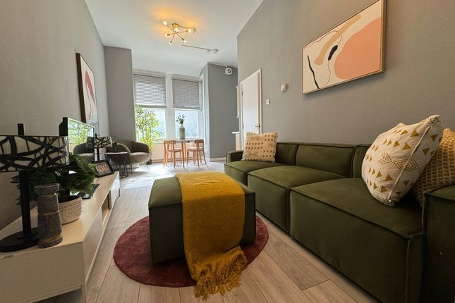 Thumbnail Flat to rent in Westville Road, London