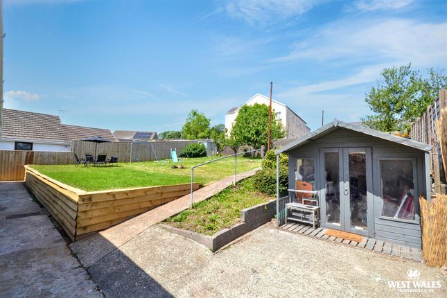 69, Bunkers Hill, Milford Haven photo 4