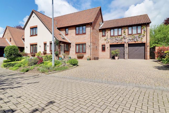 Detached house for sale in Chantreys Drive, Elloughton, Brough