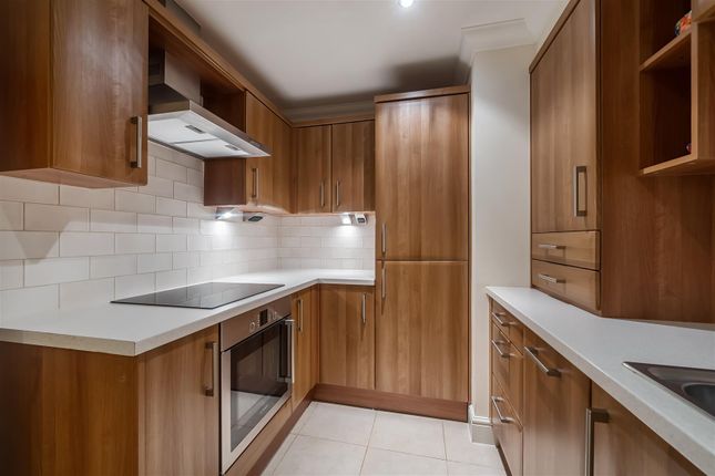 7 Imperial Court, Reading Road, Wokingham photo 2