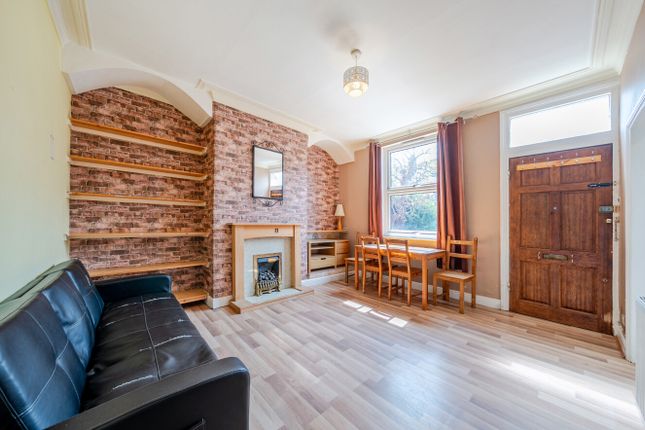 12, Salisbury Terrace, West Yorkshire photo 4
