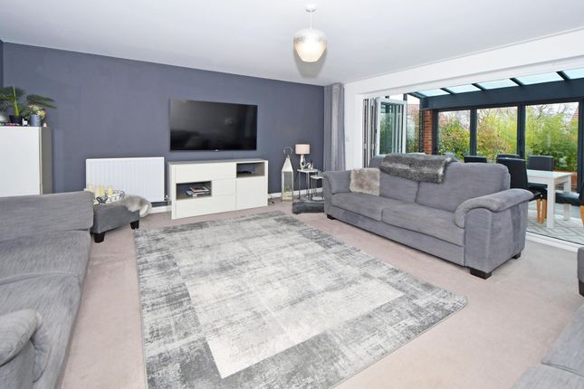 72 Wheelwright Drive, Stafford photo 4