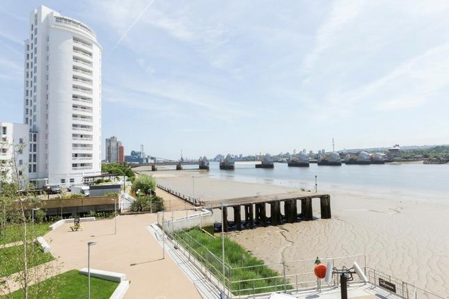 Liner House, Admiralty Avenue, London photo 3