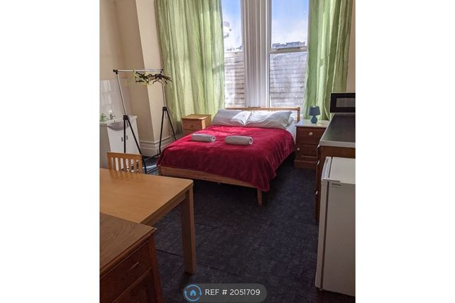 Room to rent in Lennard Road, Folkestone