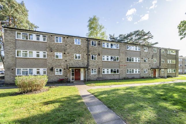 Thumbnail Flat to rent in Harmans Water Road, Bracknell