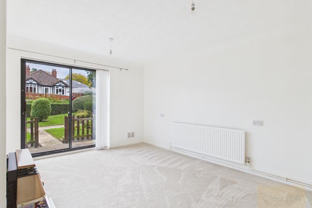 5, The Manor, Churchdown photo 3