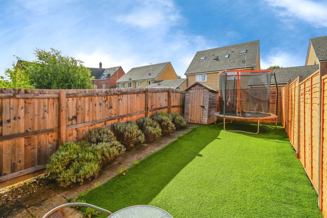 22, Harrier Drive, Didcot photo 4