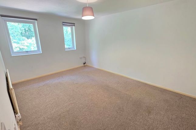 79, Lessingham, Peterborough photo 3