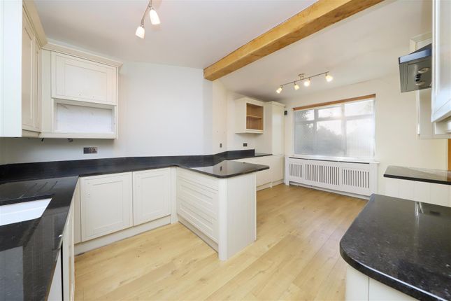 Mad Bess Wood Cottage, Breakspear Road North, Harefield photo 3