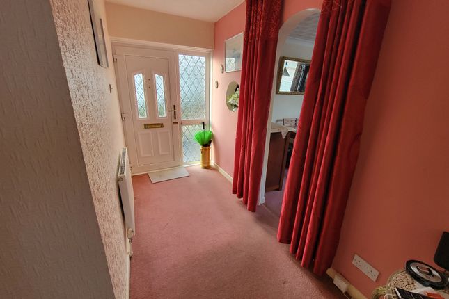 3, Treetops, Llanelli photo 2