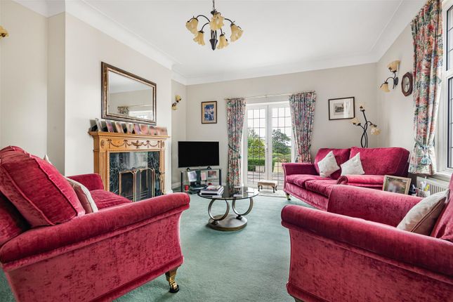 Carramore House, 50, Vineyards Road, Potters Bar photo 4