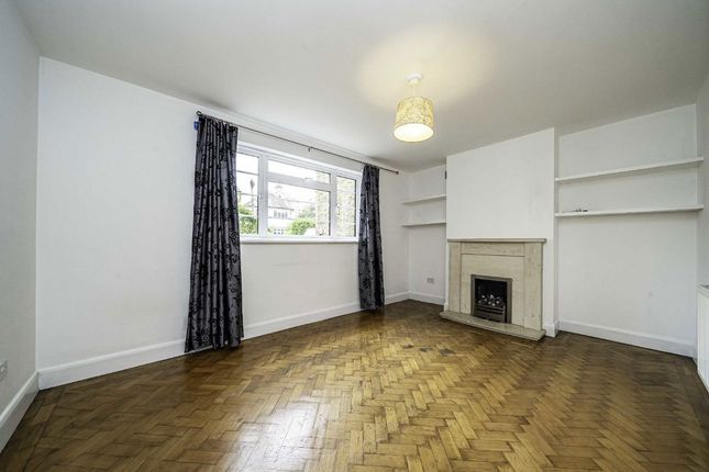 2 Queens Court, Queens Road, Twickenham photo 2