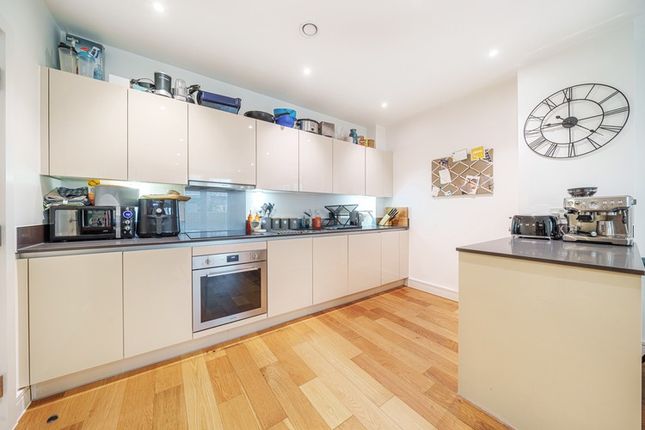 Flat for sale in Fairbourne Road, Clapham, London