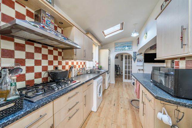 856, Llangyfelach Road, Swansea photo 4