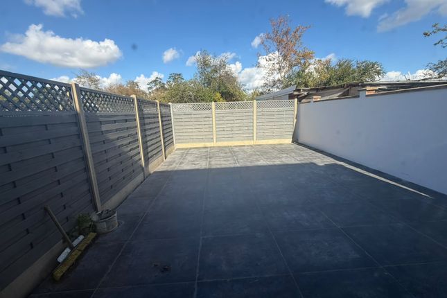 68, Baylis Road, Slough photo 2