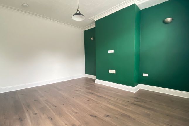 5, Banstead Street West, Leeds photo 2