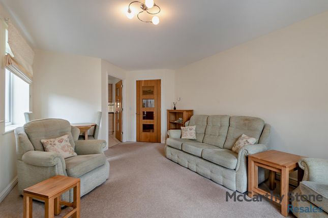 1-bed flat on 3 Catherine Court, Sopwith Road, Eastleigh, £135,000