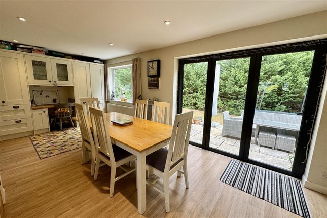 7, Yewens, Chiddingfold photo 2