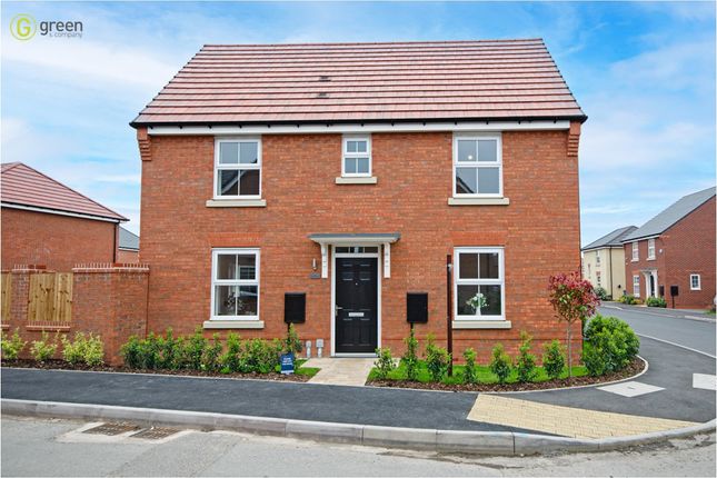 Semi-detached house for sale in Austen Drive, Dunstall Park, Tamworth