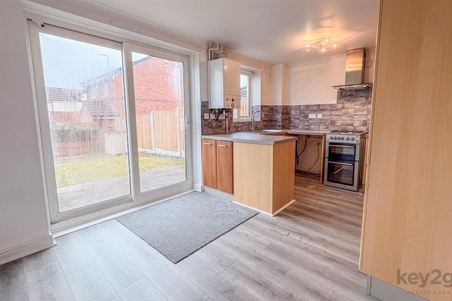 Deepwell View, Sheffield photo 4