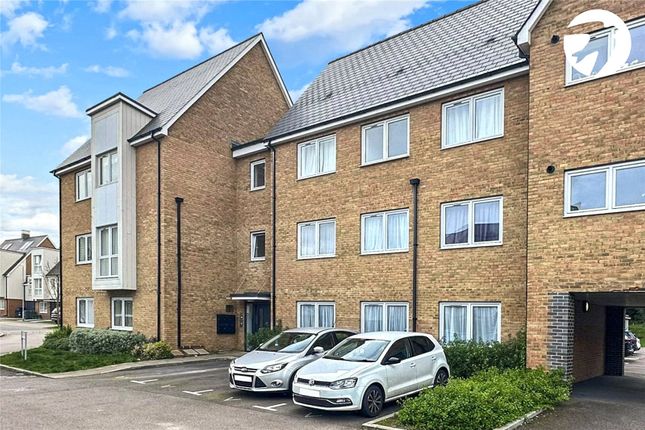Flat for sale in Russet Walk, Greenhithe, Kent