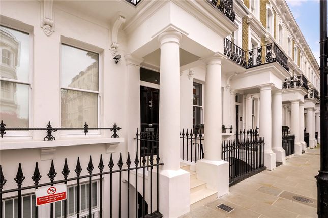 Terraced house for sale in Hollywood Road, London