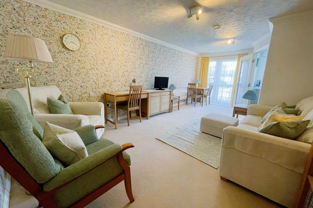 12 Marlborough Lodge, Kidlington photo 3
