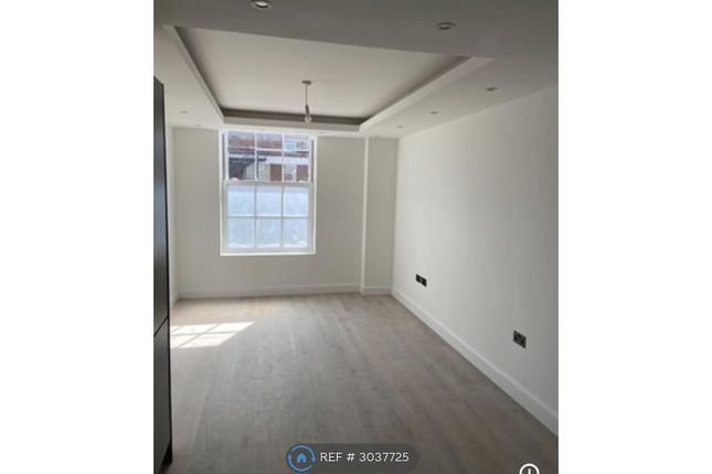 Flat, Theodores Place Stonehills, Welwyn Garden City photo 3