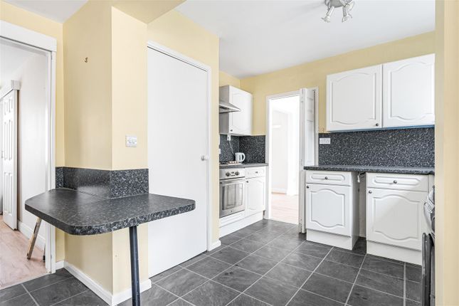 26, Harvey Way, Saffron Walden photo 4