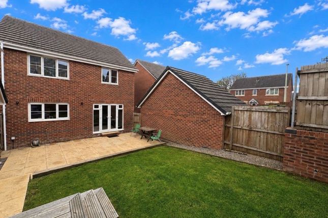 Woodfieldside Road, Blackwood photo 2