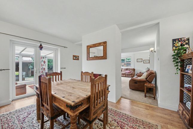 15 The Circle, Fareham photo 4