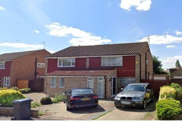 Property to rent in Chiltern Avenue, Bedford