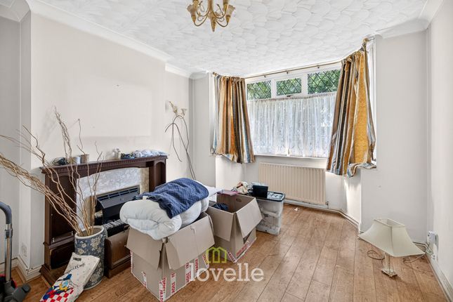 165 Chelmsford Avenue, Grimsby photo 4