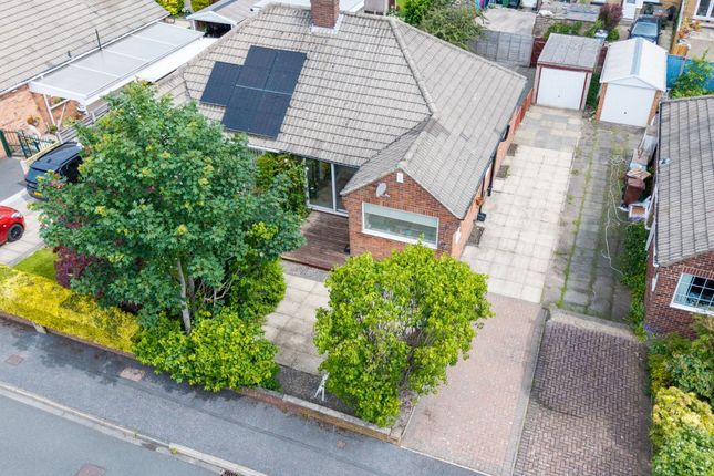 2-bed house on 19 Dean Park Drive, Drighlington, £239,950