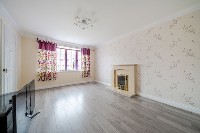 3, Barbican Way, Grimsby photo 4