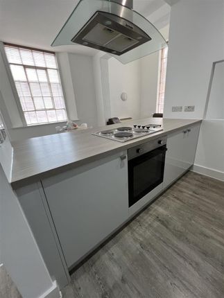 Flat 5, 2, College Street South, Liverpool photo 2
