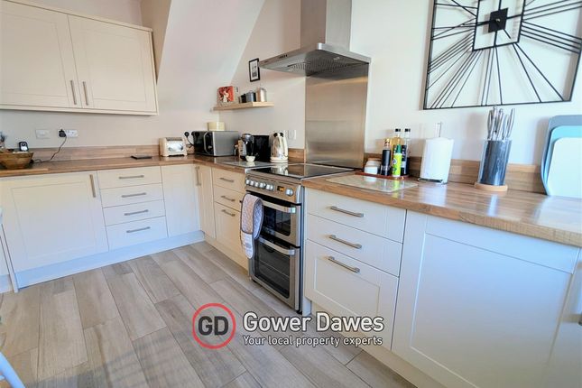 15, Furness Close, Chadwell St.Mary photo 3