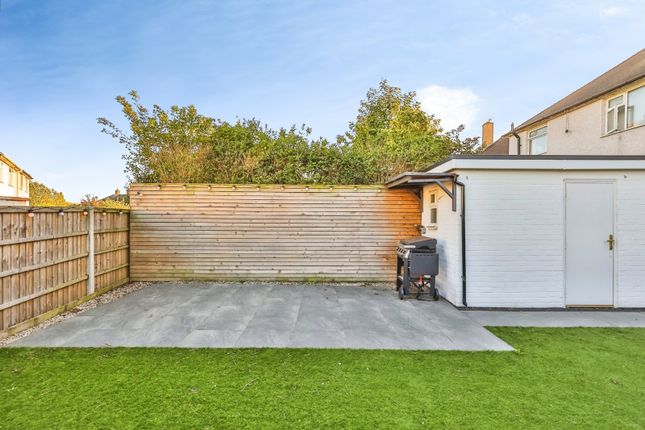 12, Woodsford Grove, Nottingham photo 4