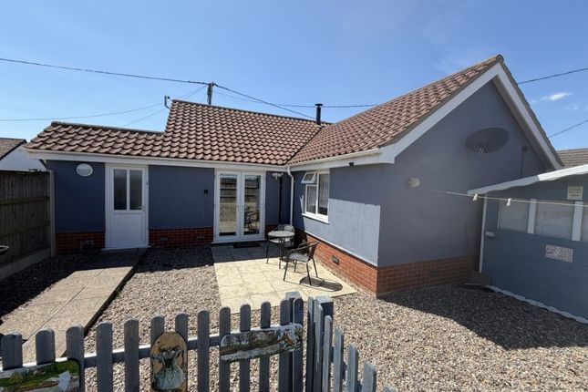 37 Fakes Road, Hemsby, Great Yarmouth photo 2