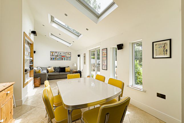 9 Dawstone Road, Wirral photo 3