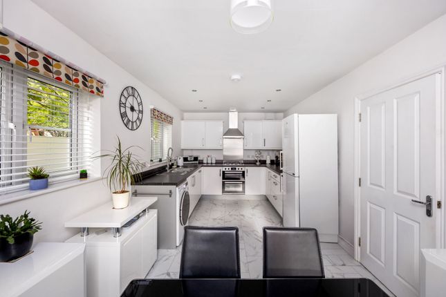 1 Chichester Road, Hailsham photo 2
