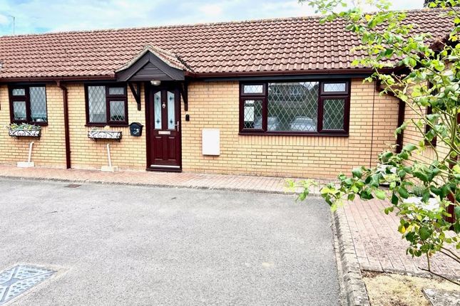 Thumbnail Bungalow to rent in Cherry Tree Court, Calne