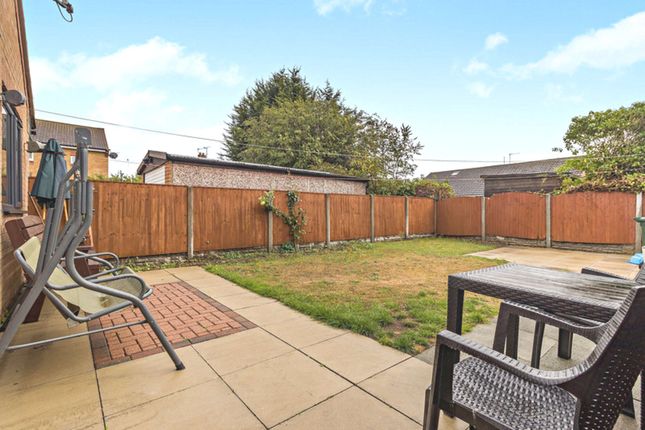 6, Summerfield Drive, Doncaster photo 4